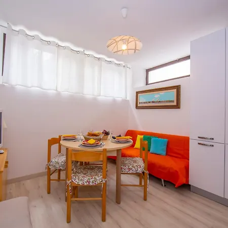 Lägenhet Casa Angerin